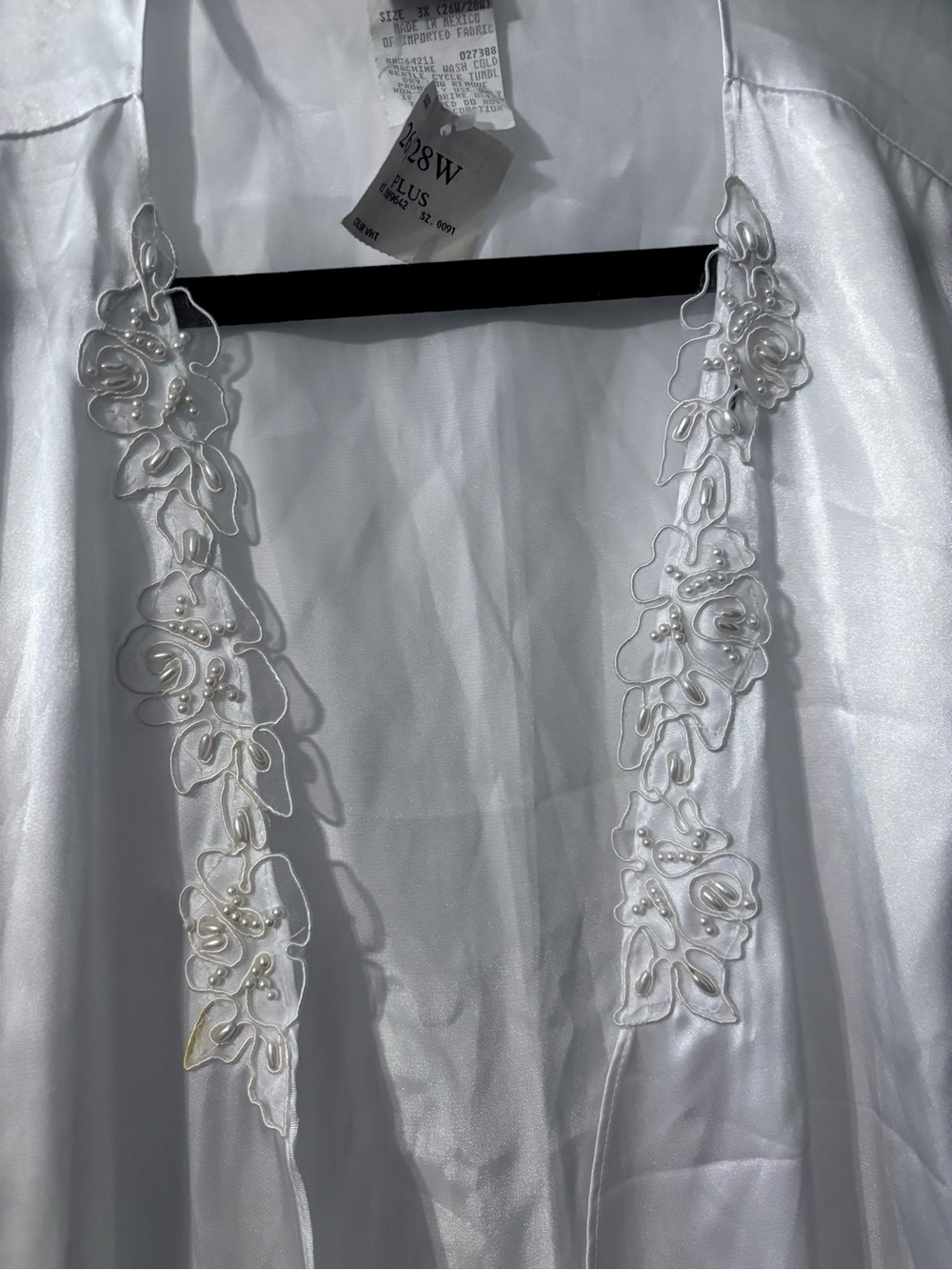 Satin Robe with Gown set with Pearl-Embroidered Floral Trim - Picture 7 of 14